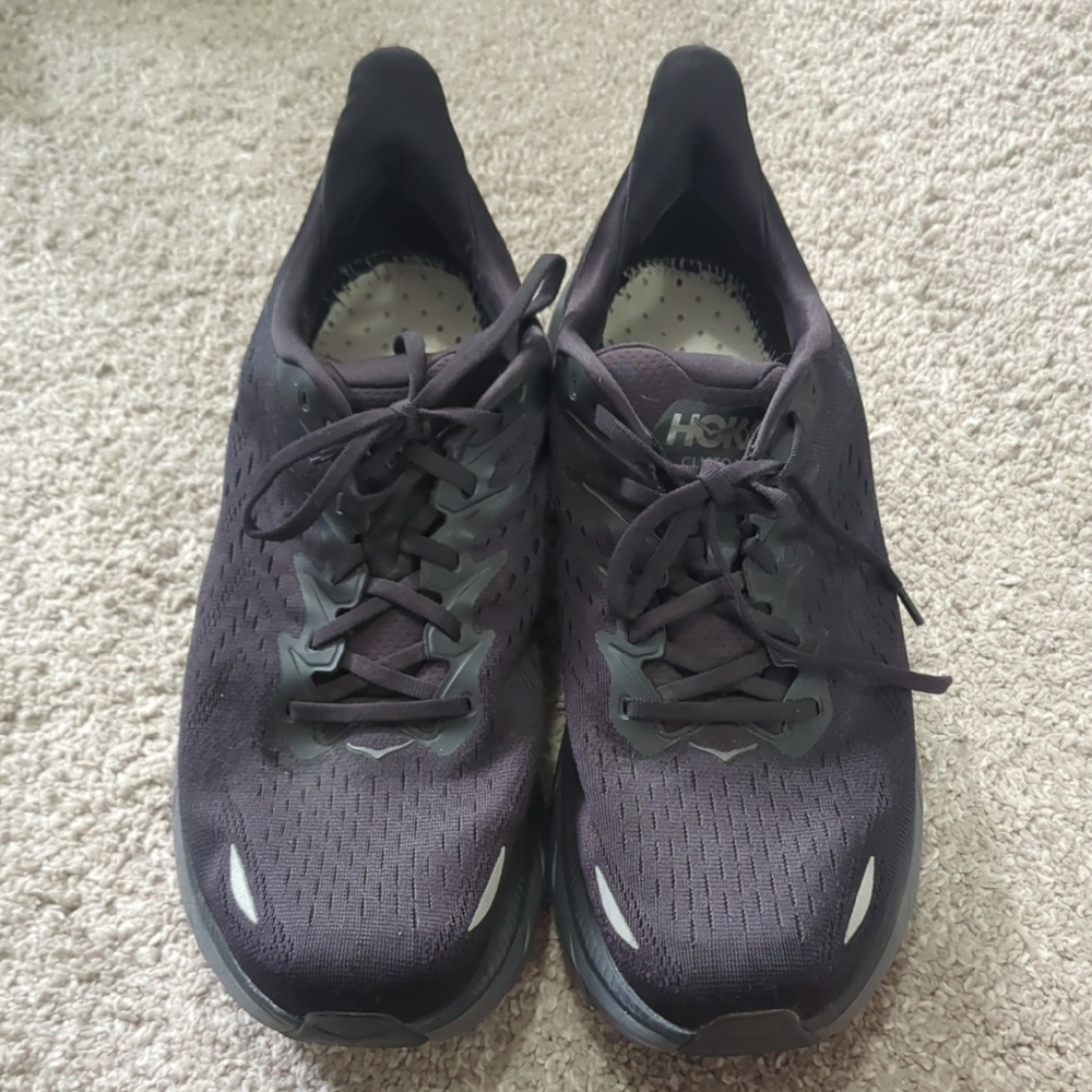EUC Men's Hoka Clifton 8